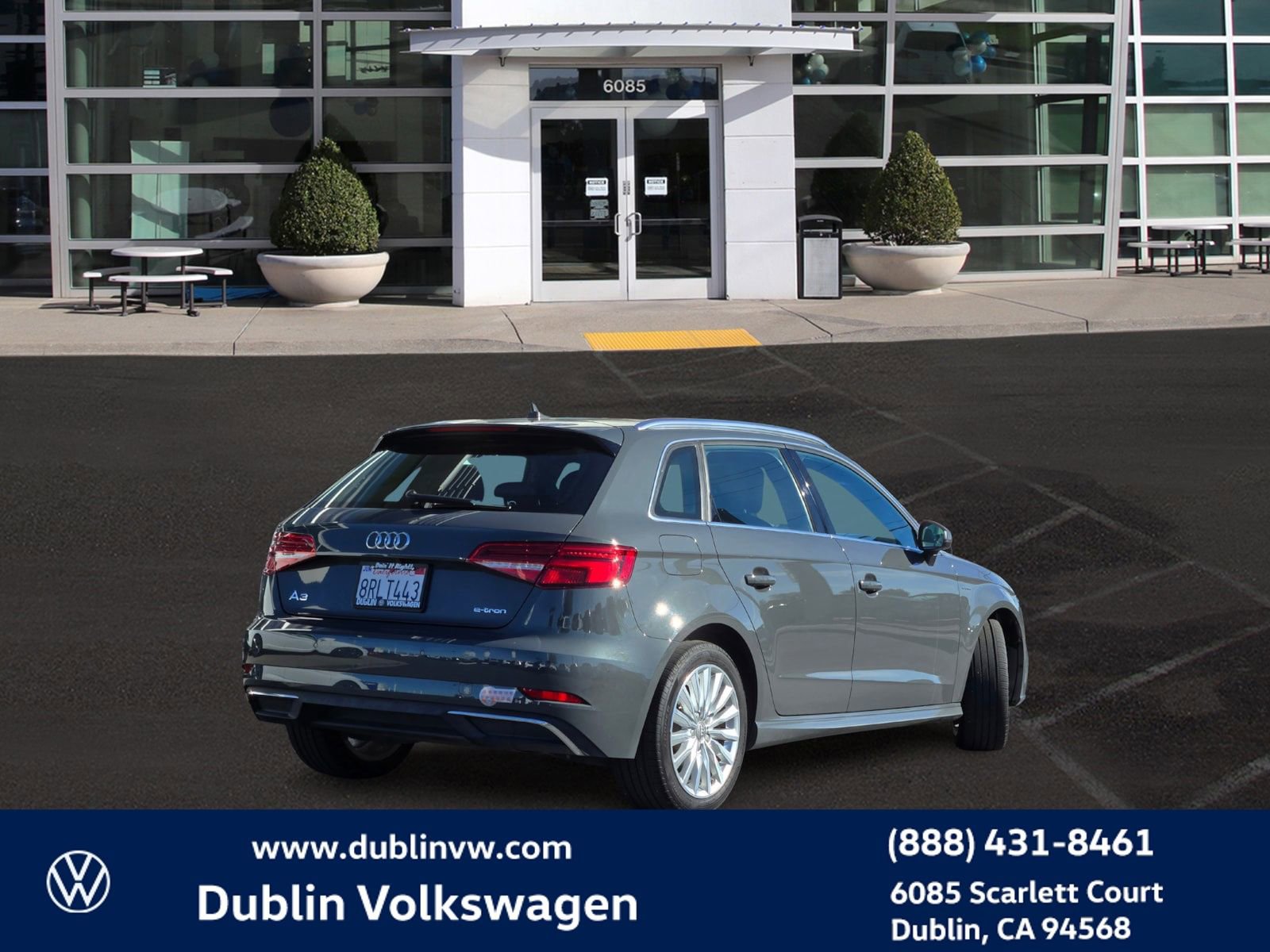 Used 2017 Audi A3 e-tron Premium Plus w/ Technology Package image 4