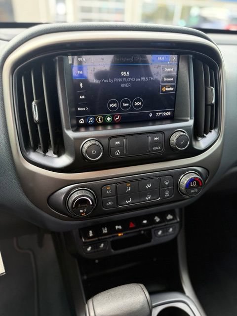 Used 2021 Chevrolet Colorado Z71 w/ Safety Package AWD/4WD image 10