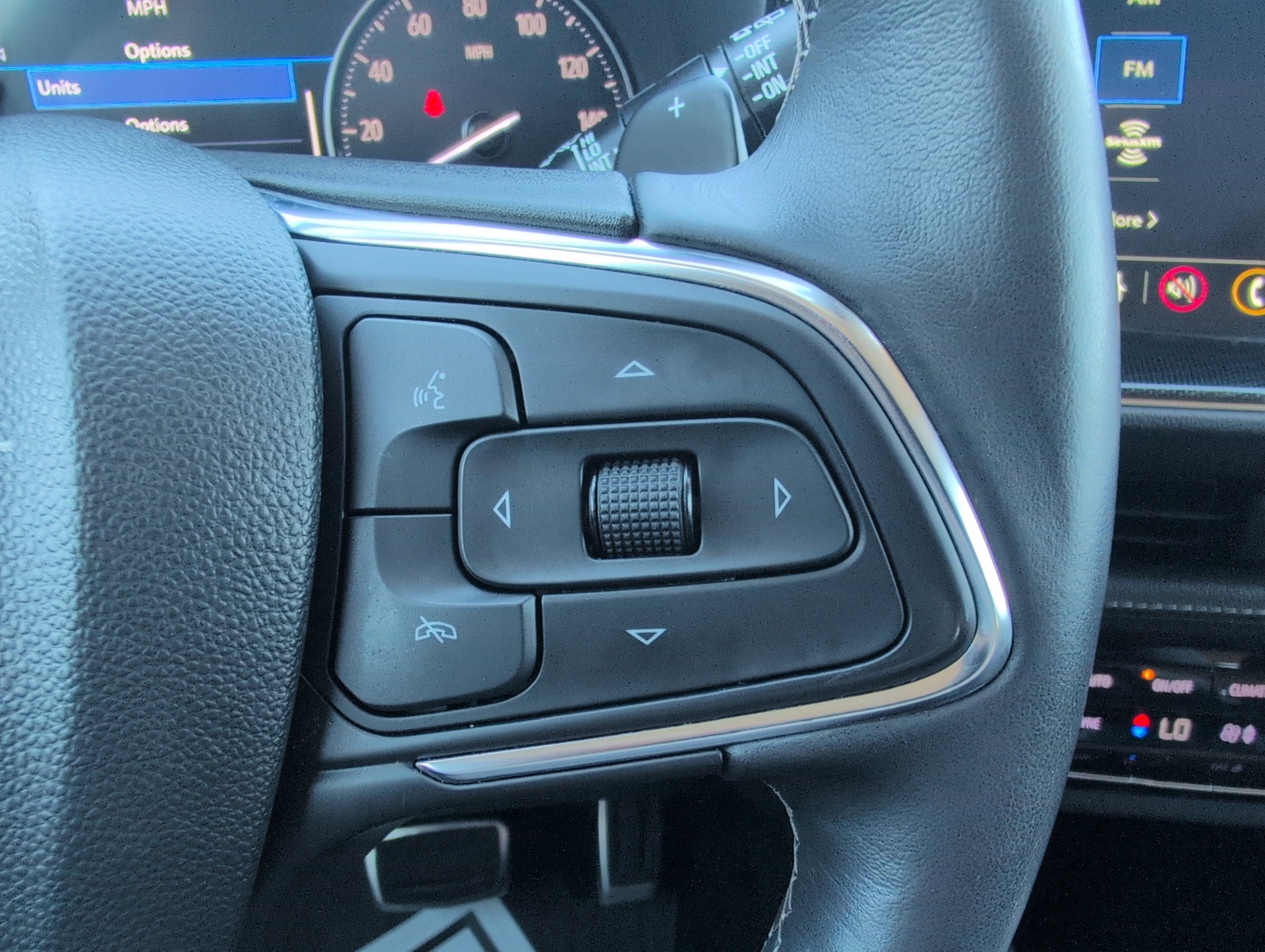 Used 2023 Buick Envision Essence w/ Sport Touring Package image 18