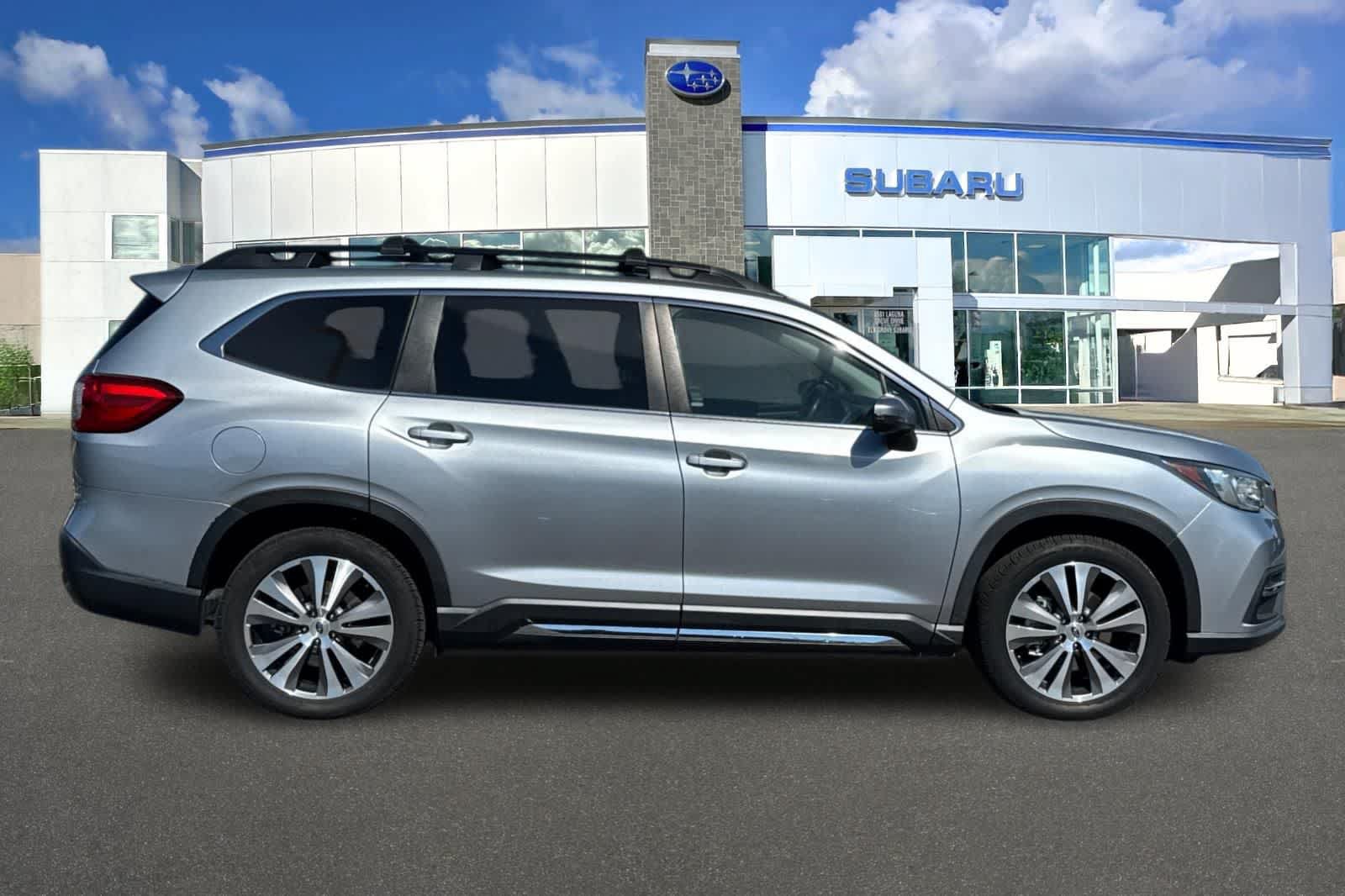 Used 2021 Subaru Ascent Limited w/ Technology Package AWD/4WD image 6