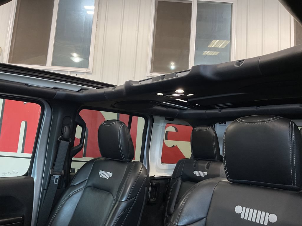 Used 2020 Jeep Wrangler Unlimited Sport S w/ Sun And Sound Package AWD/4WD image 28