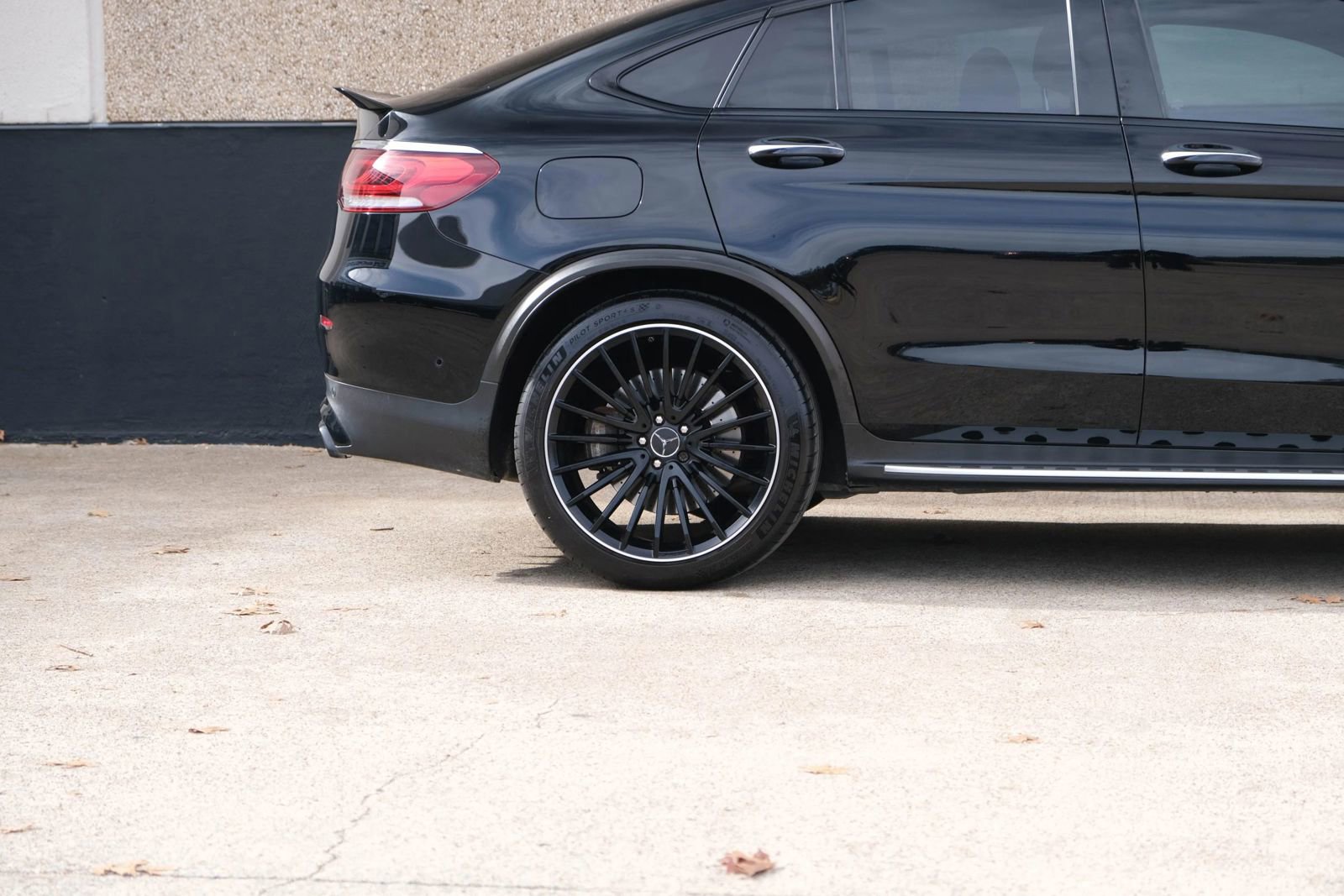 Used 2020 Mercedes-Benz GLC 63 AMG GLC 63 4MATIC Sport Utility 4D image 12