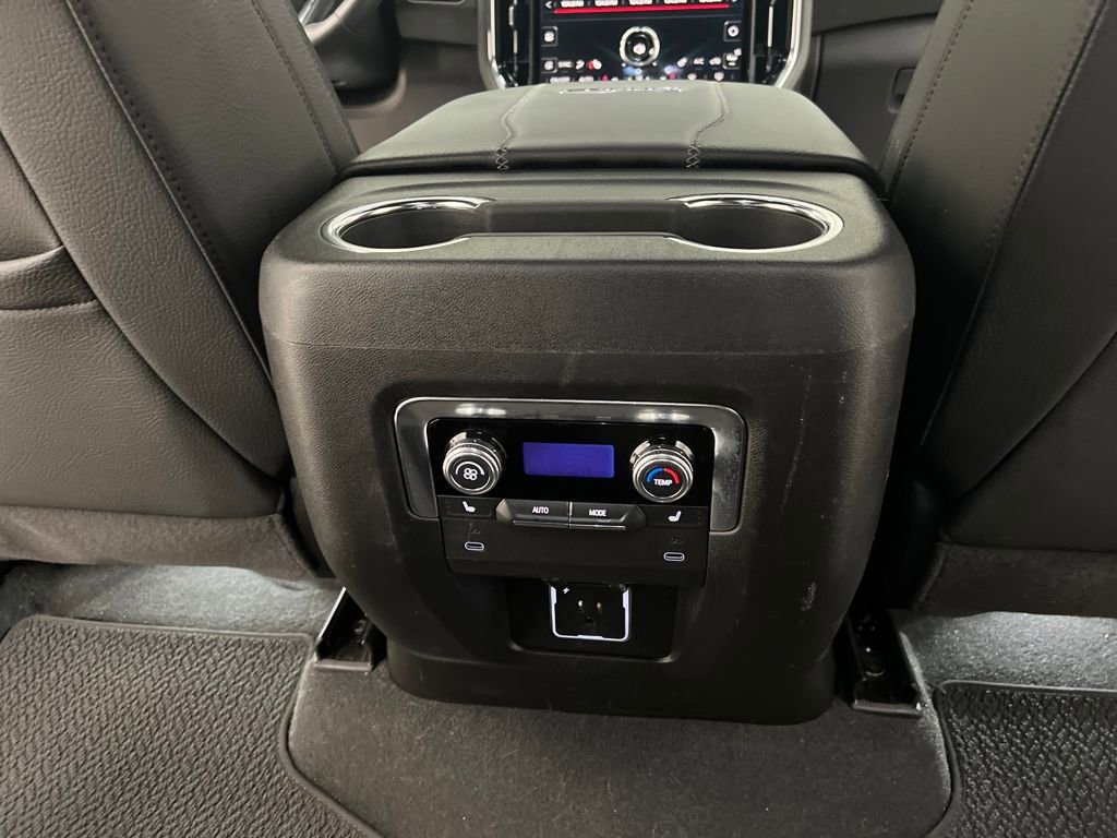 Used 2025 GMC Yukon Denali image 22