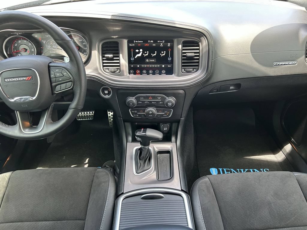 Used 2023 Dodge Charger R/T w/ Plus Group RWD image 17
