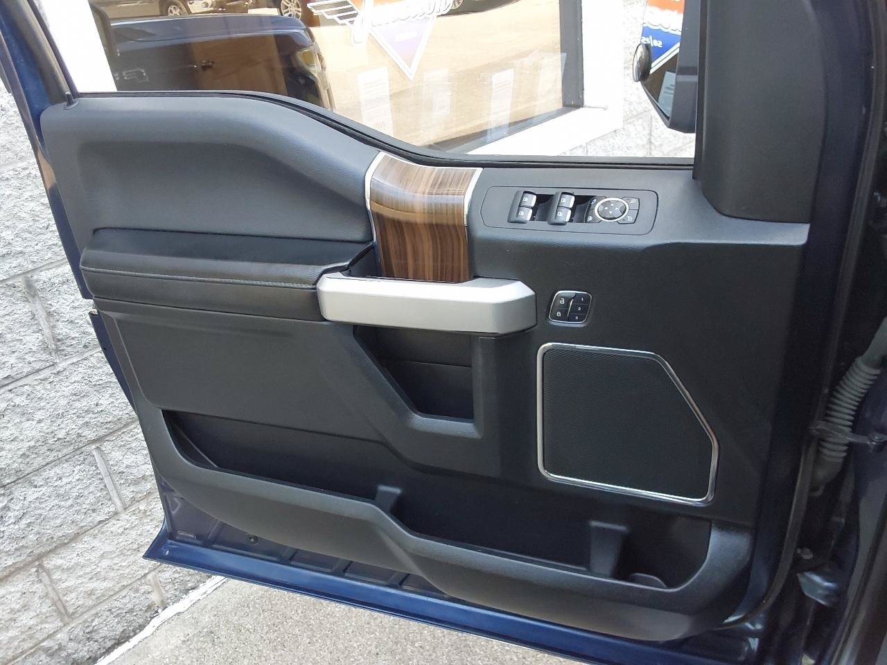 Used 2015 Ford F150 Lariat AWD/4WD image 22
