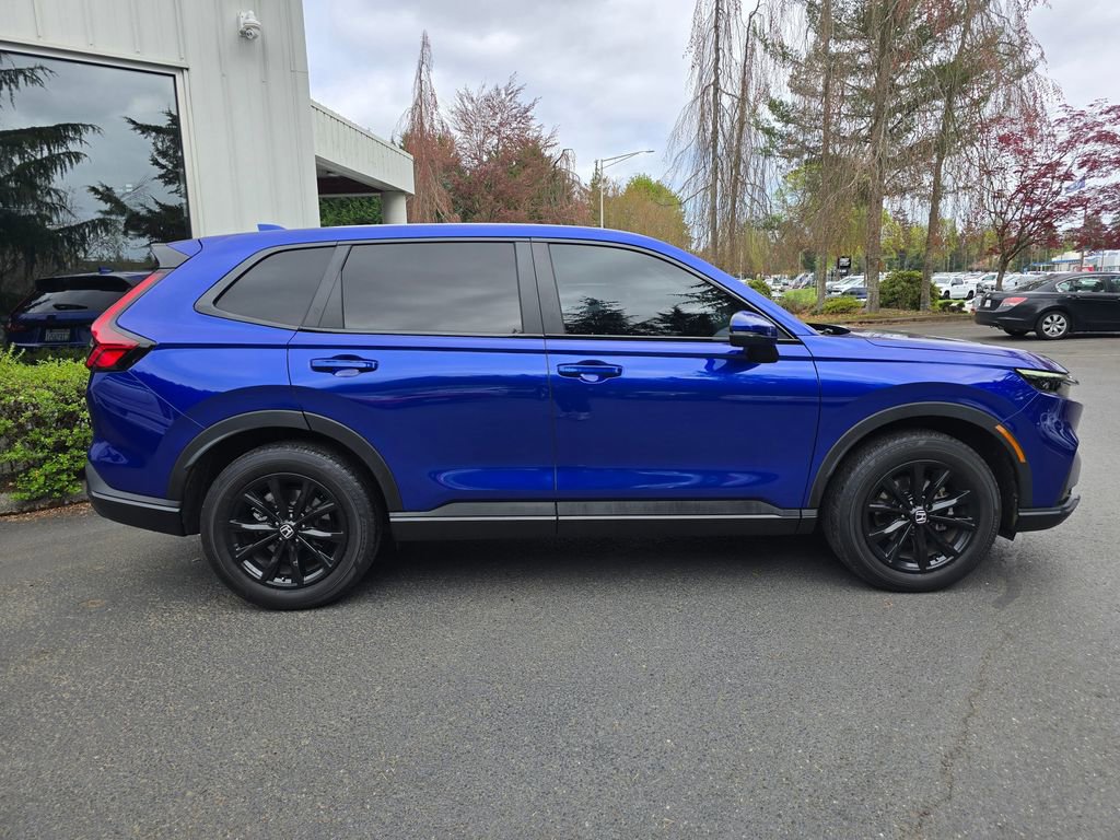 Used 2023 Honda CR-V EX image 3