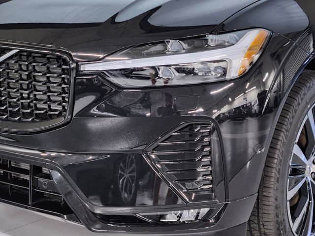 New 2025 Volvo XC60 B5 Plus w/ Climate Package image 12