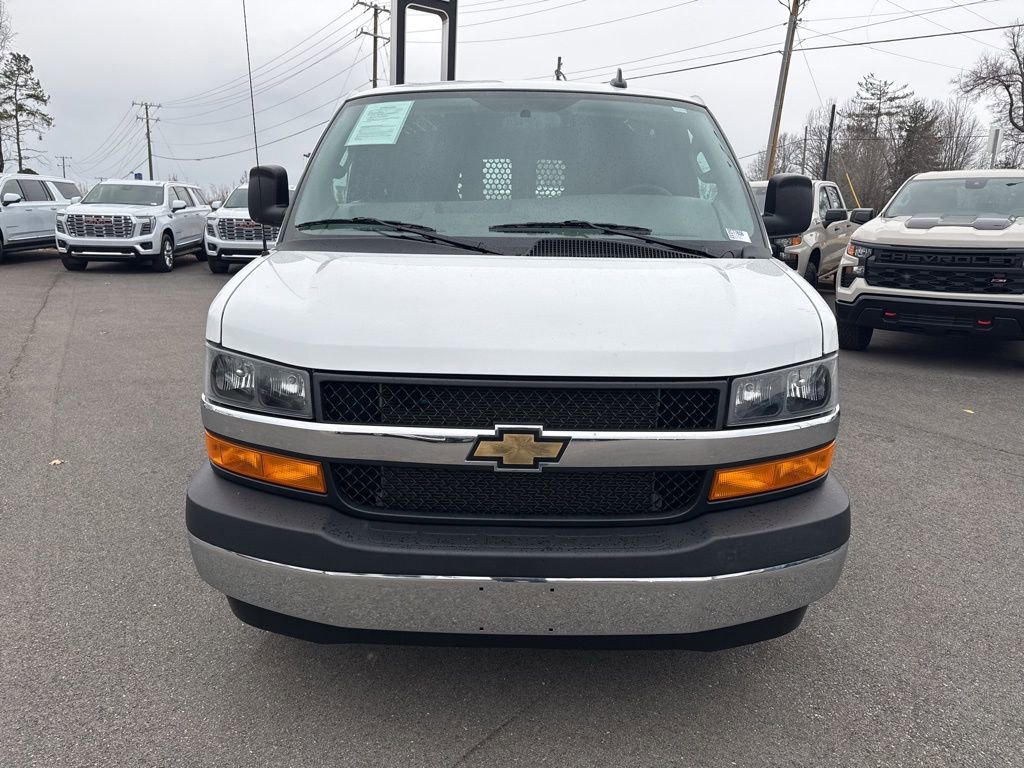 Used 2024 Chevrolet Express 2500 w/ Driver Convenience Package image 8