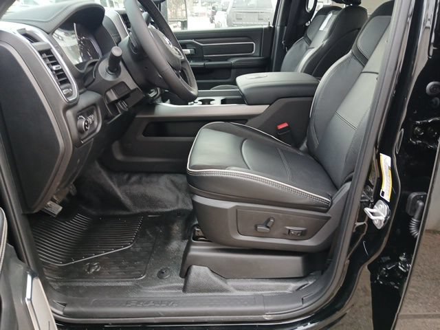 New 2026 RAM 4500 4x4 Crew Cab DRW w/ Laramie Trim Package image 30