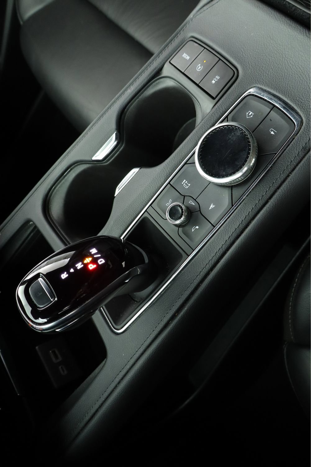 Certified 2024 Cadillac XT4 Premium Luxury image 27