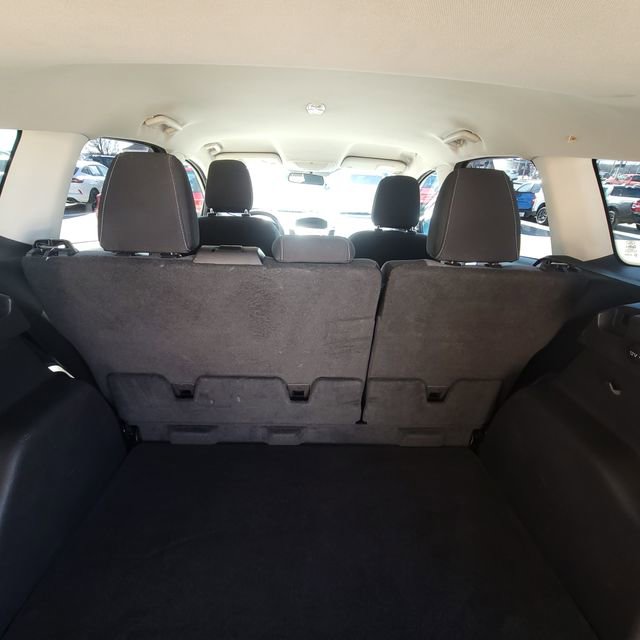 Used 2018 Ford Escape SE image 16