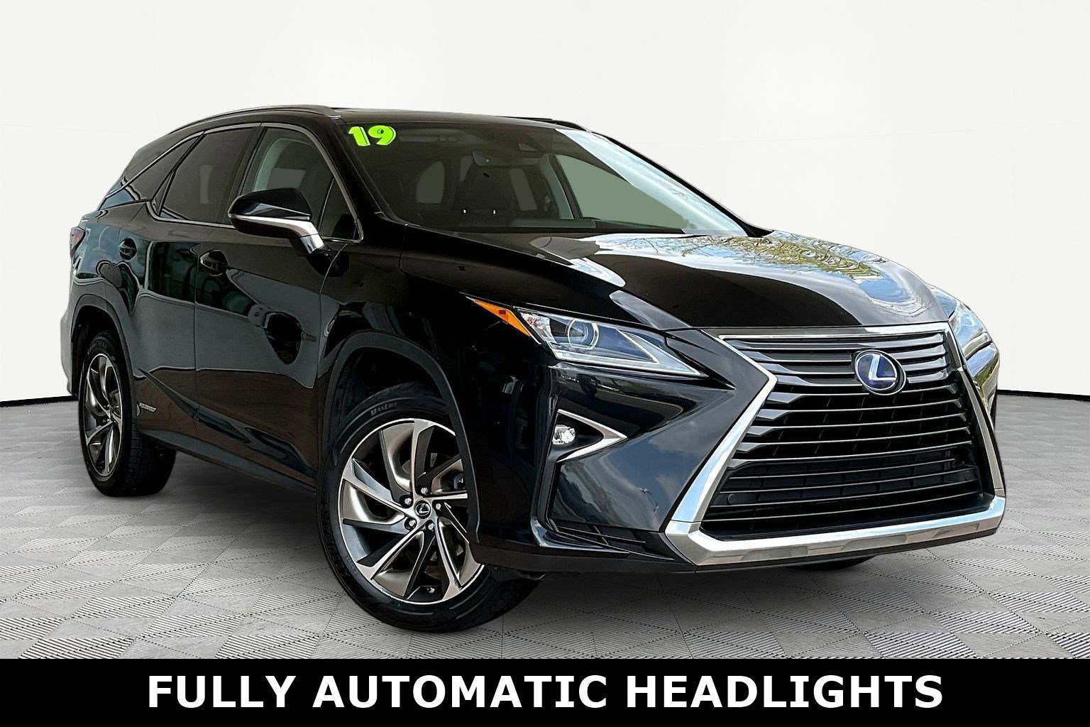 Used 2019 Lexus RX 450hL Luxury AWD/4WD image 3
