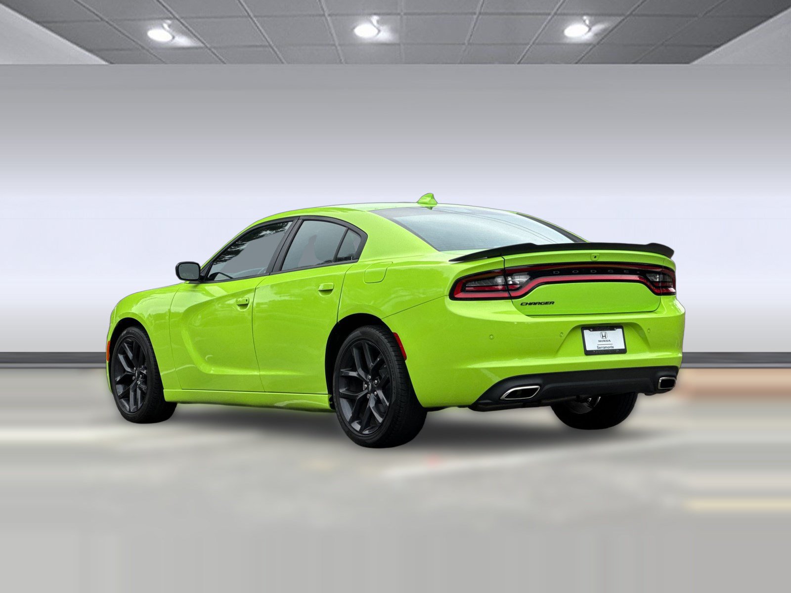 Used 2023 Dodge Charger SXT w/ Blacktop Package RWD image 3