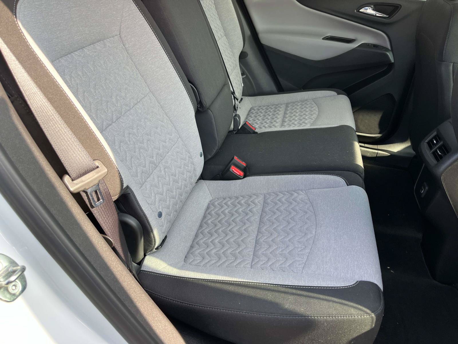 Used 2023 Chevrolet Equinox LS w/ LS Convenience Package FWD image 22
