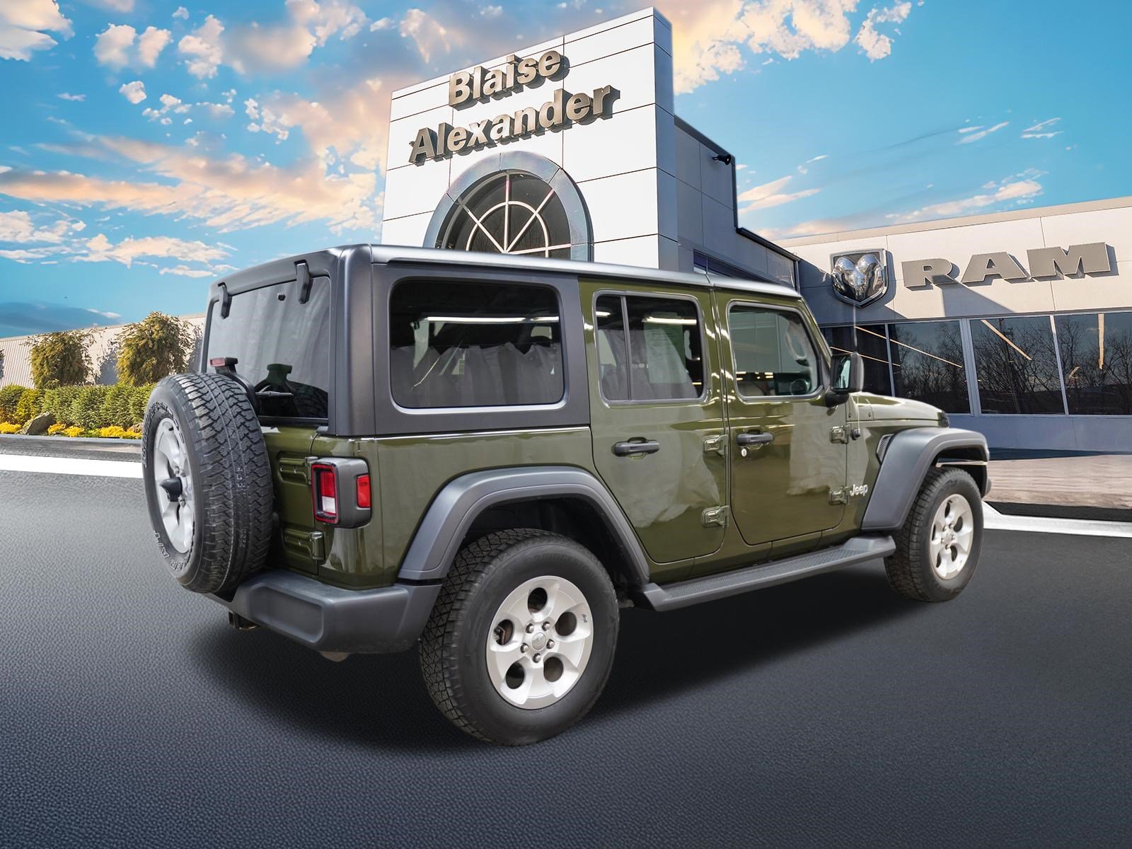 Used 2021 Jeep Wrangler Unlimited Sport AWD/4WD image 3