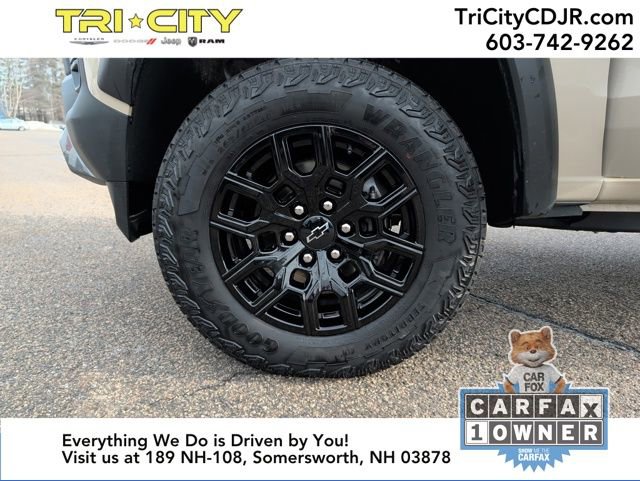Used 2024 Chevrolet Colorado Trail Boss w/ Technology Package image 35
