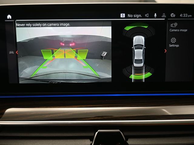 Used 2022 BMW 540i w/ Premium Package image 7