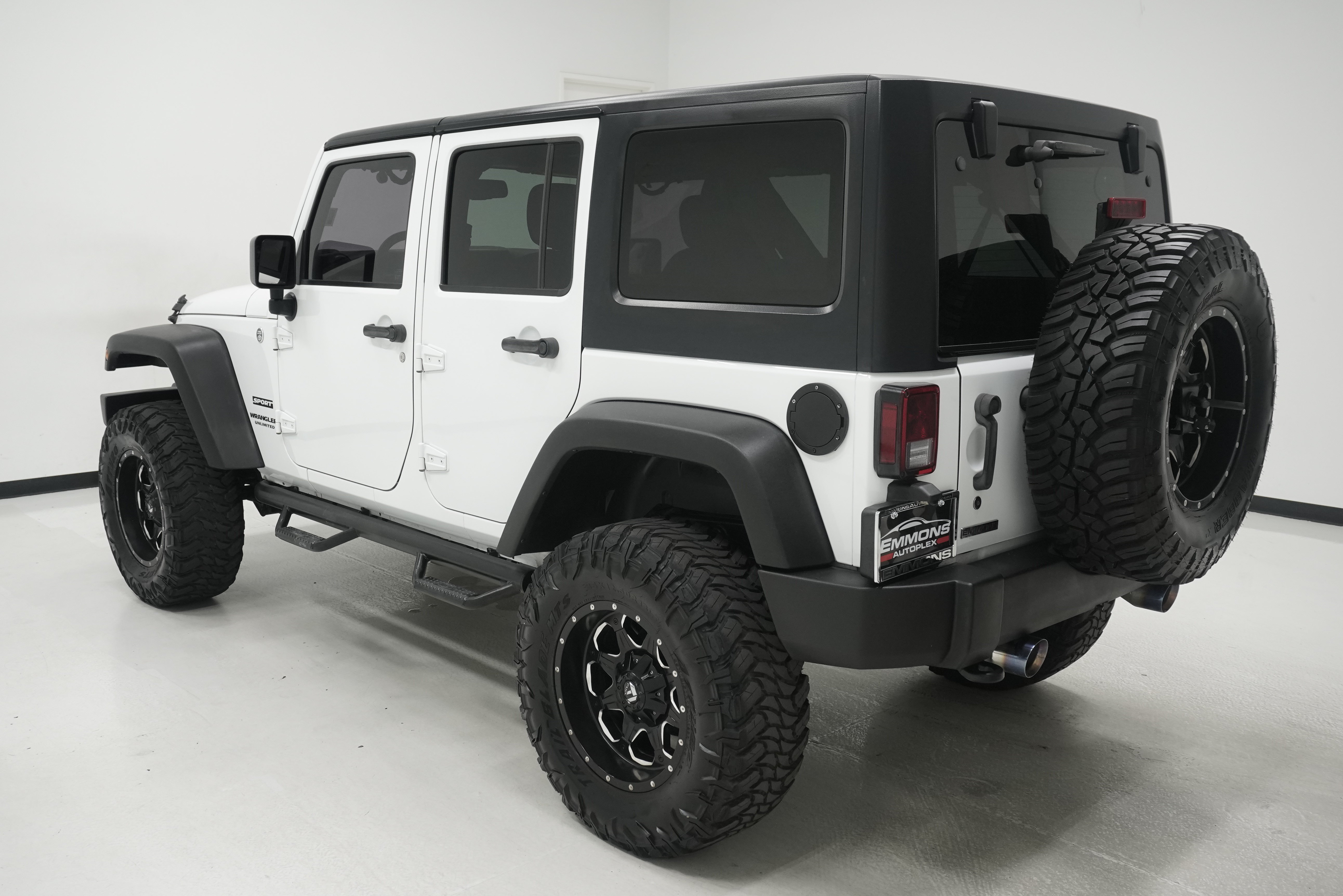 Used 2015 Jeep Wrangler Unlimited Sport w/ Quick Order Package 24S AWD/4WD image 6
