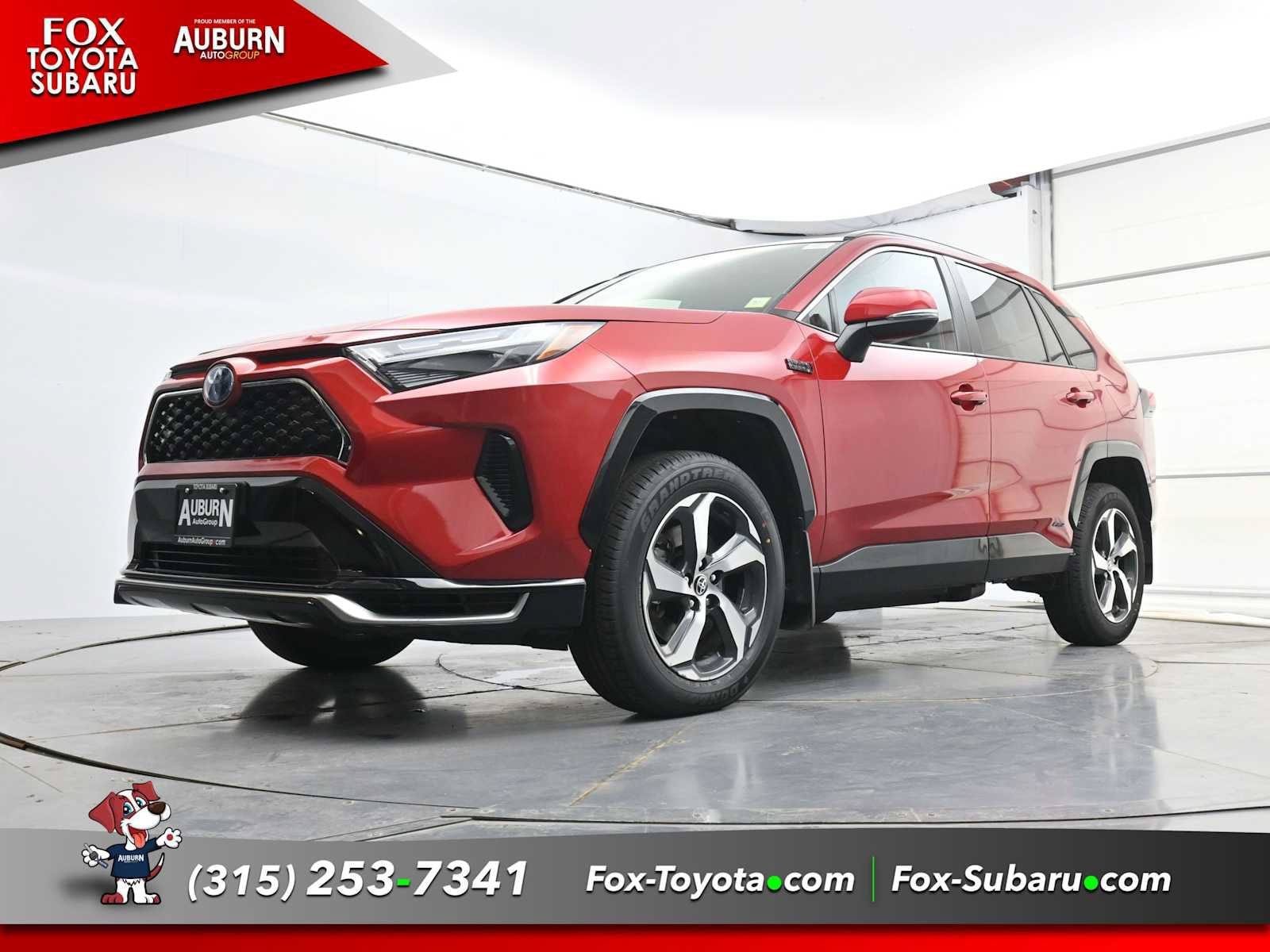 Used 2023 Toyota RAV4 SE w/ Weather & Moonroof Package AWD/4WD image 24