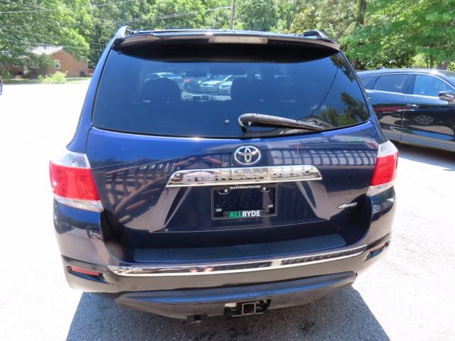 Used 2012 Toyota Highlander SE w/ Tow Pkg AWD/4WD image 7