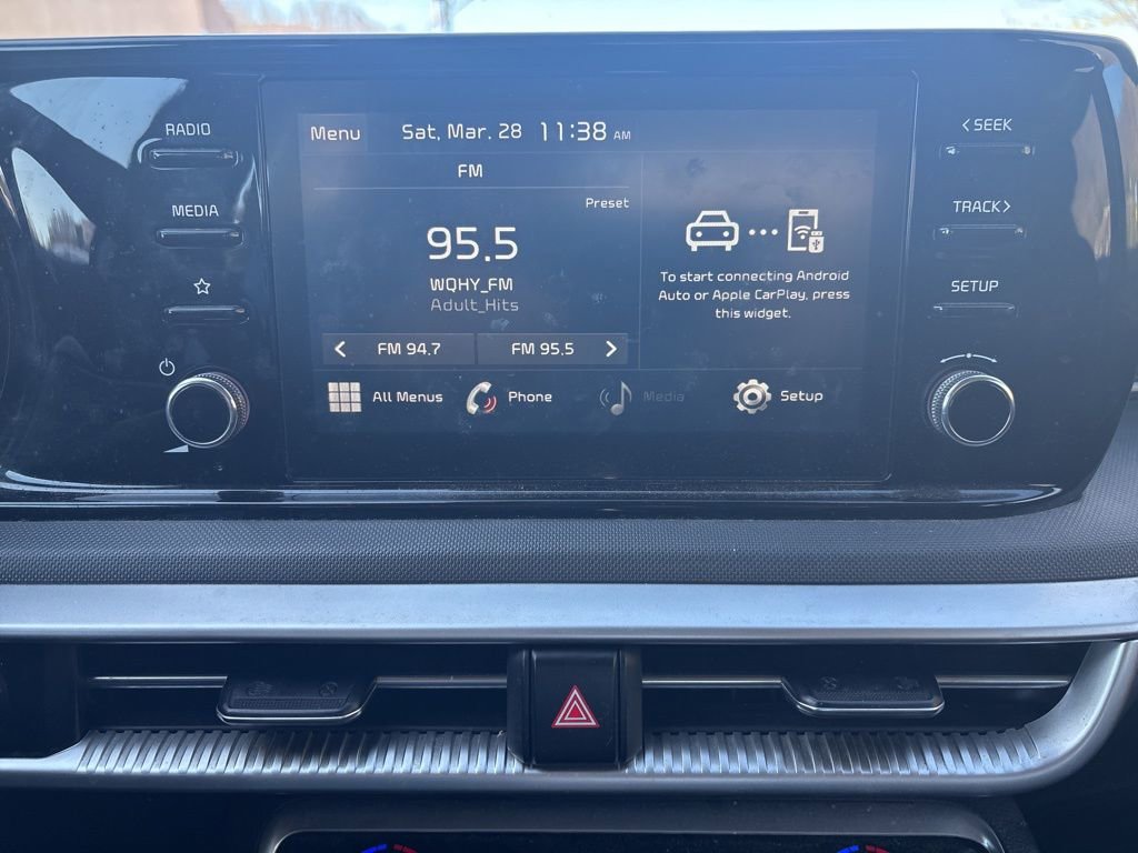 Used 2021 Kia K5 LXS image 14