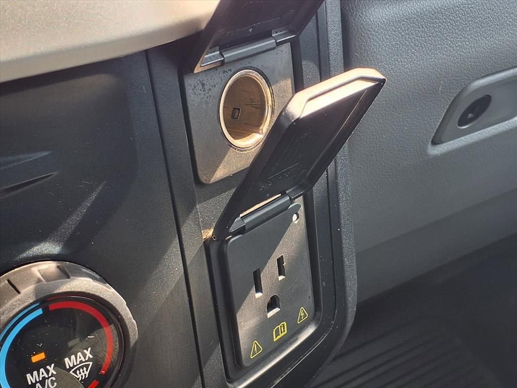 Used 2023 Ford F250 XLT w/ FX4 Off-Road Package image 11