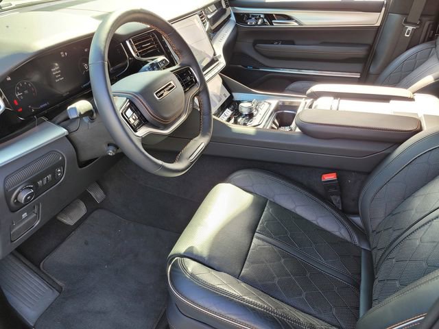 New 2023 Jeep Grand Wagoneer Series III image 11