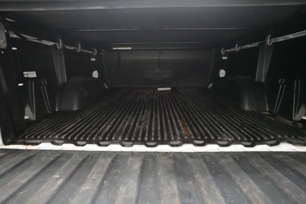Used 2019 GMC Sierra 1500 SLE w/ Fleet Comfort Package AWD/4WD image 10