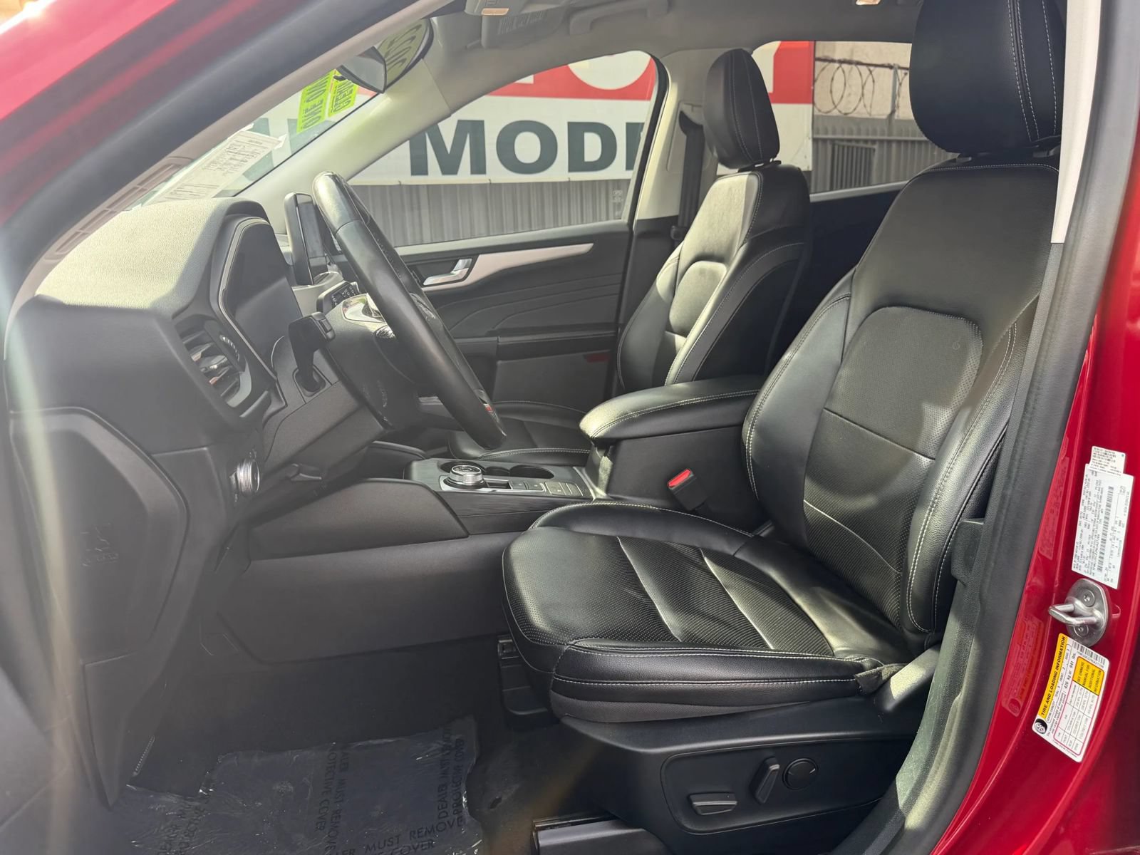 Used 2022 Ford Escape SEL FWD image 15