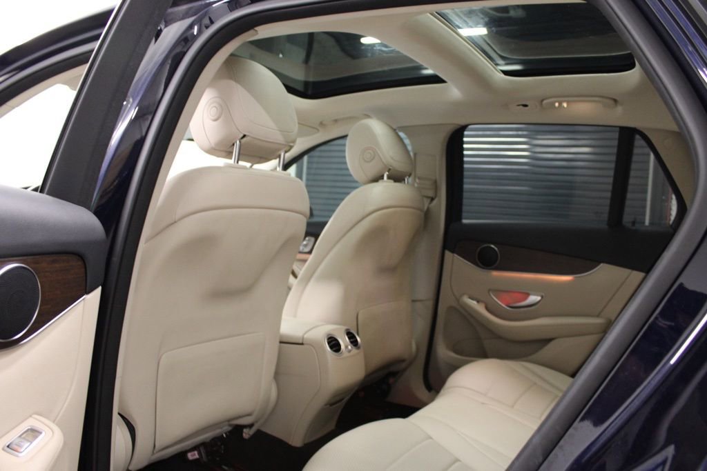 Certified 2022 Mercedes-Benz GLC 300 image 31