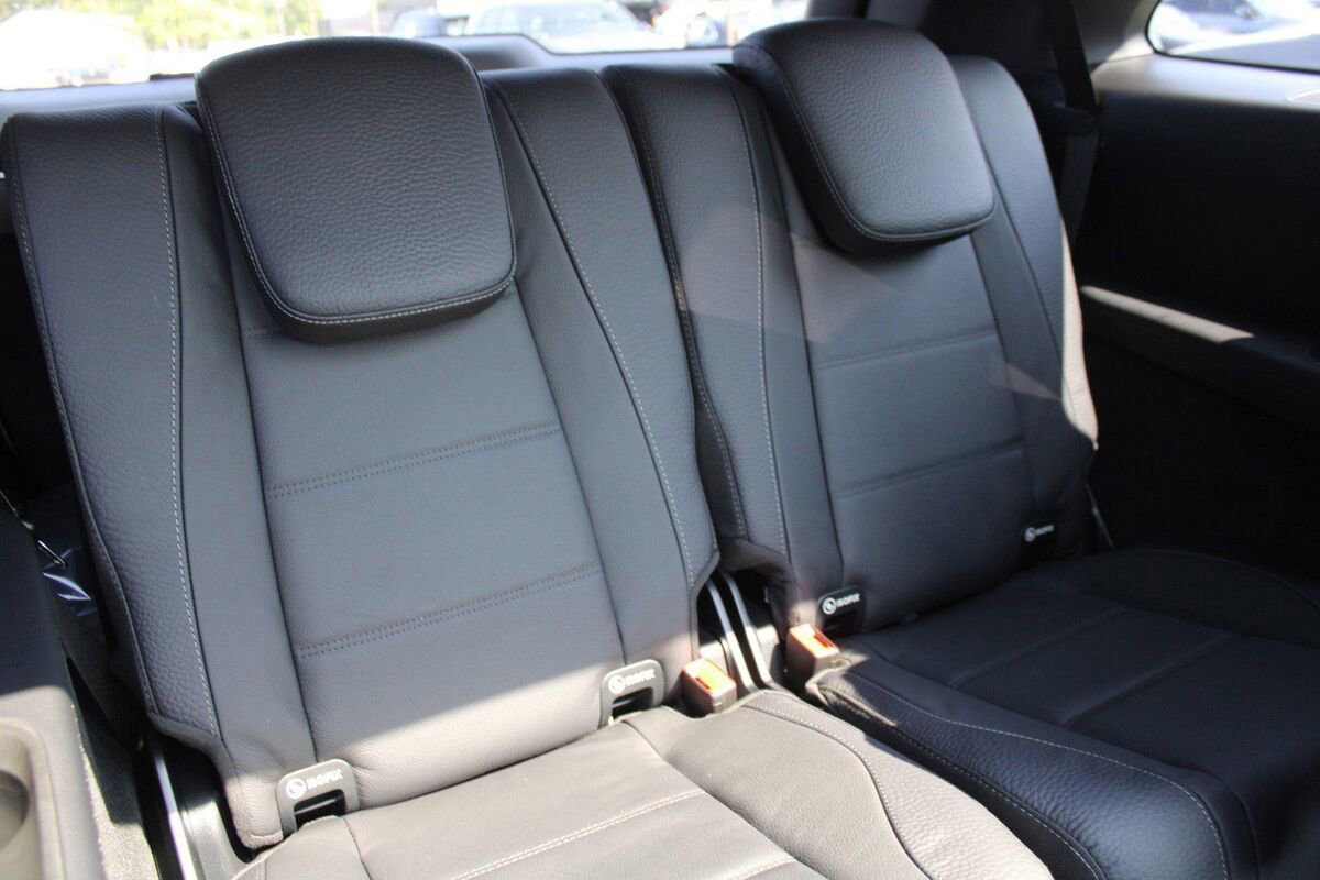 New 2025 Mercedes-Benz GLS 450 4MATIC image 14