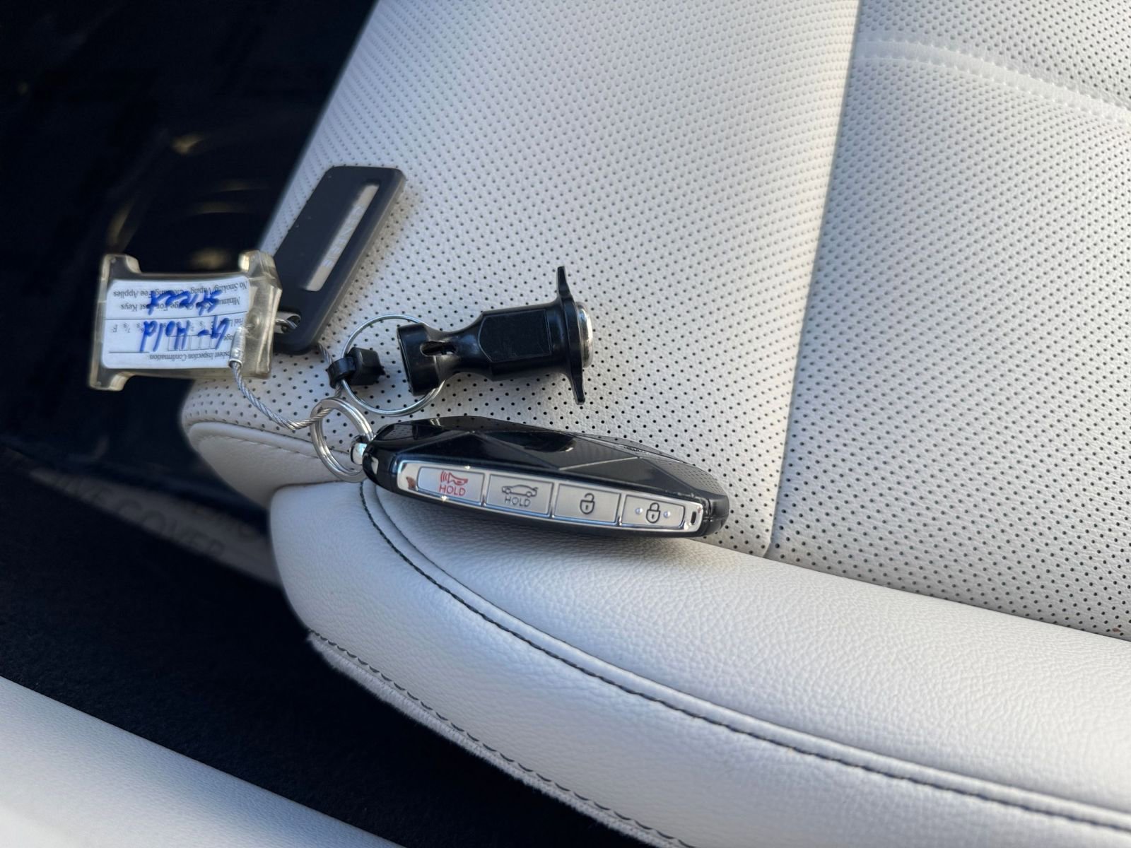 Used 2025 Genesis G70 2.5T image 22