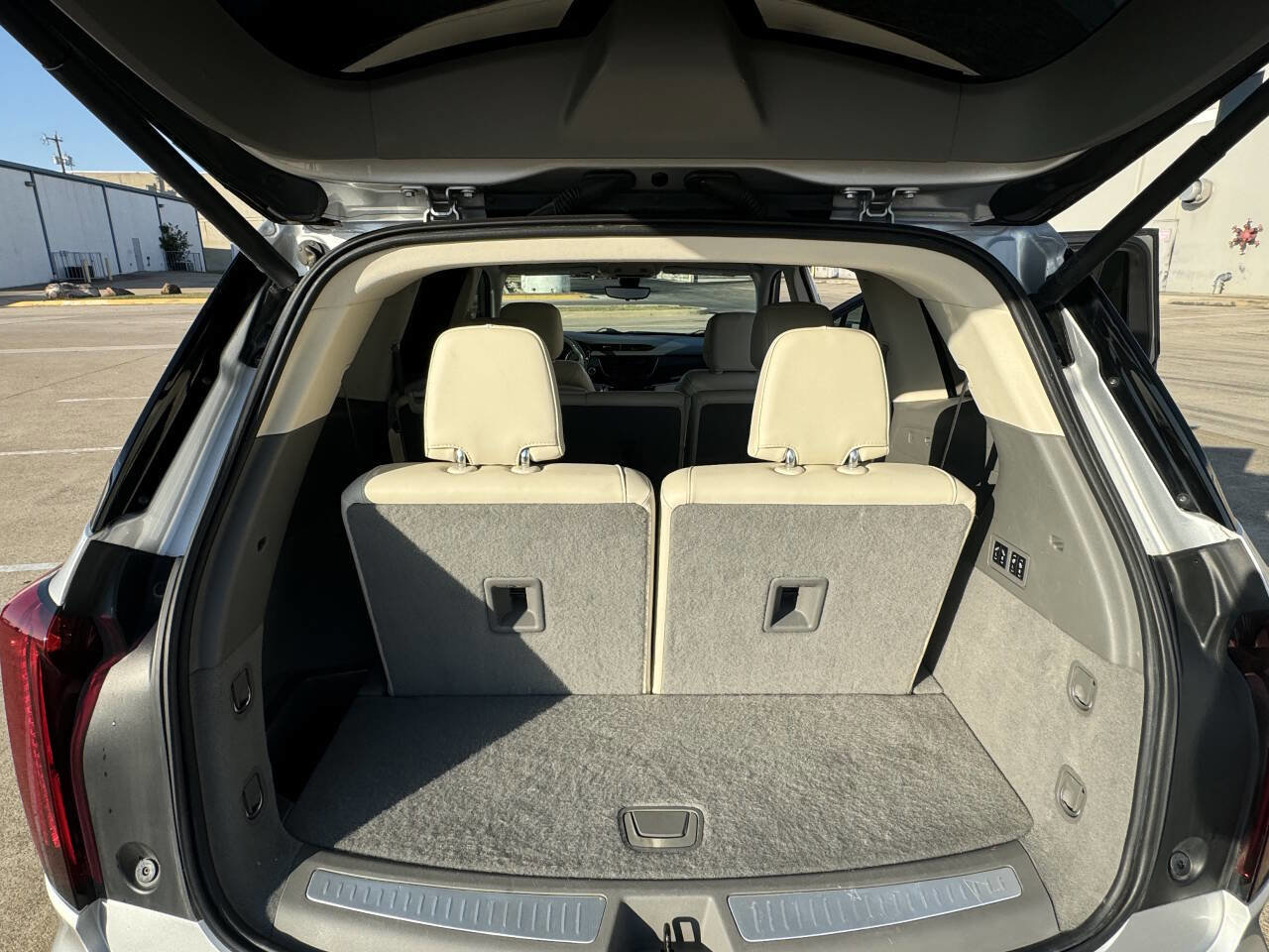 Used 2020 Cadillac XT6 Premium Luxury image 15