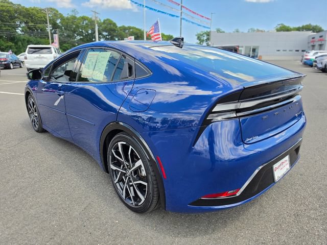 Used 2024 Toyota Prius Prime Premium FWD image 5