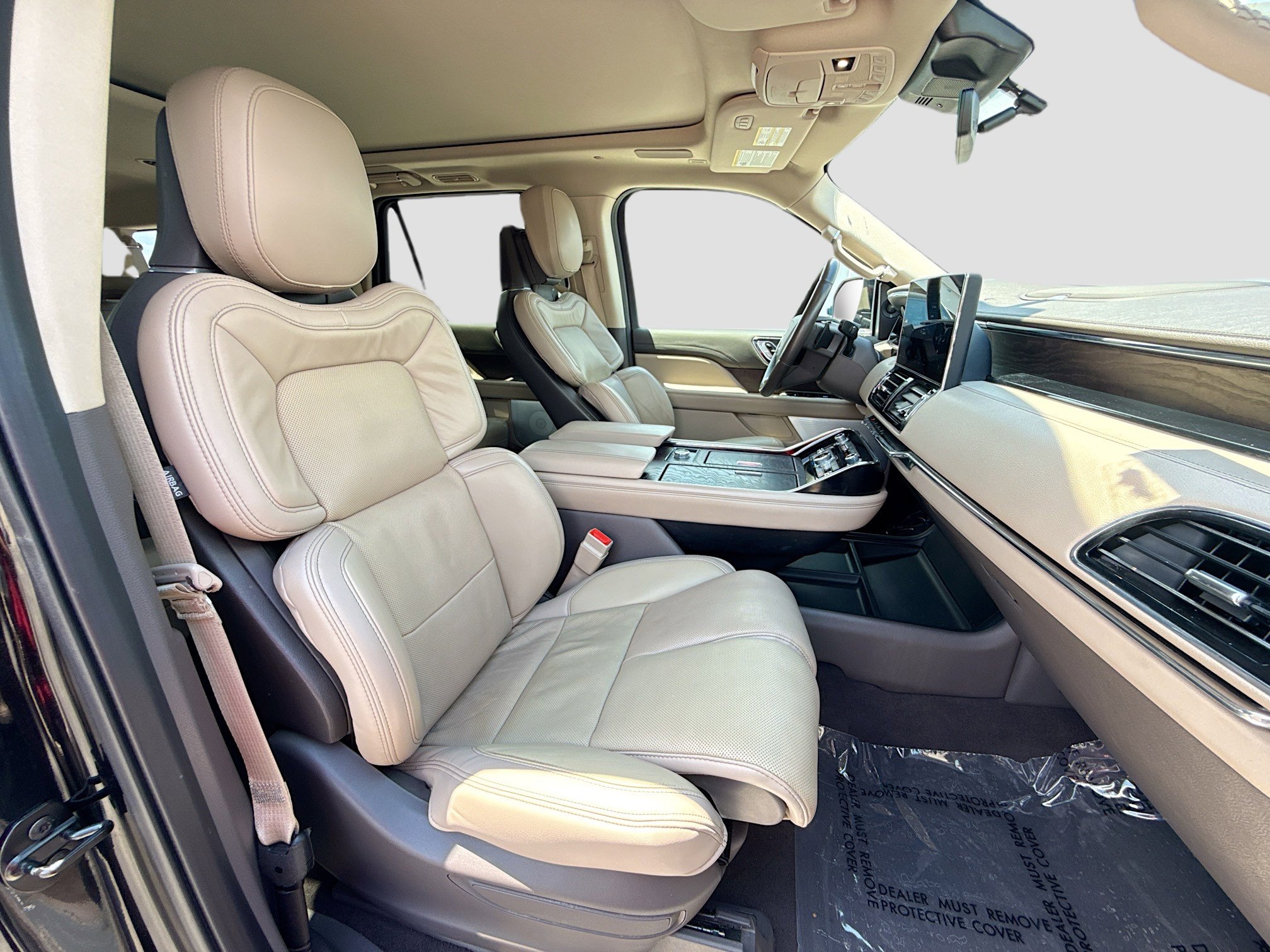 Used 2023 Lincoln Navigator L Reserve AWD/4WD image 14