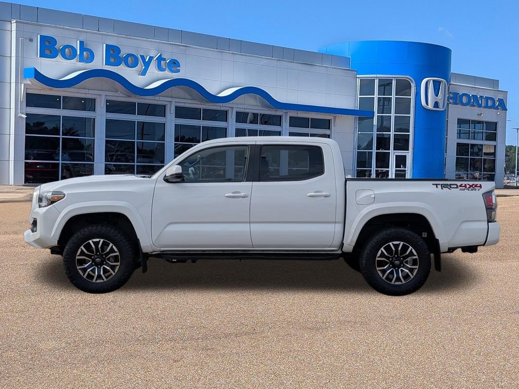 Used 2023 Toyota Tacoma TRD Sport w/ Technology Package image 7