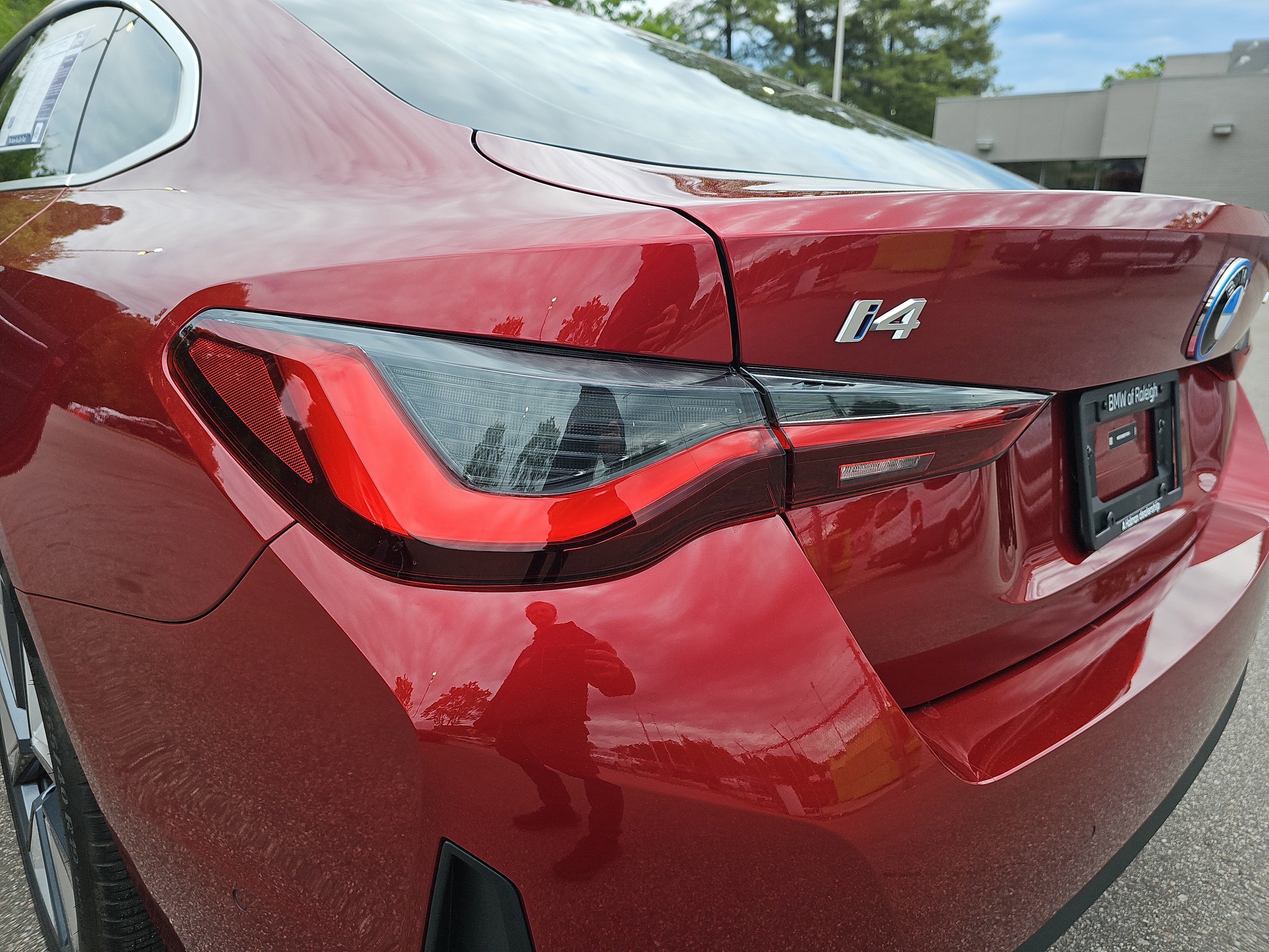 Certified 2025 BMW i4 eDrive40 w/ Premium Package RWD image 37