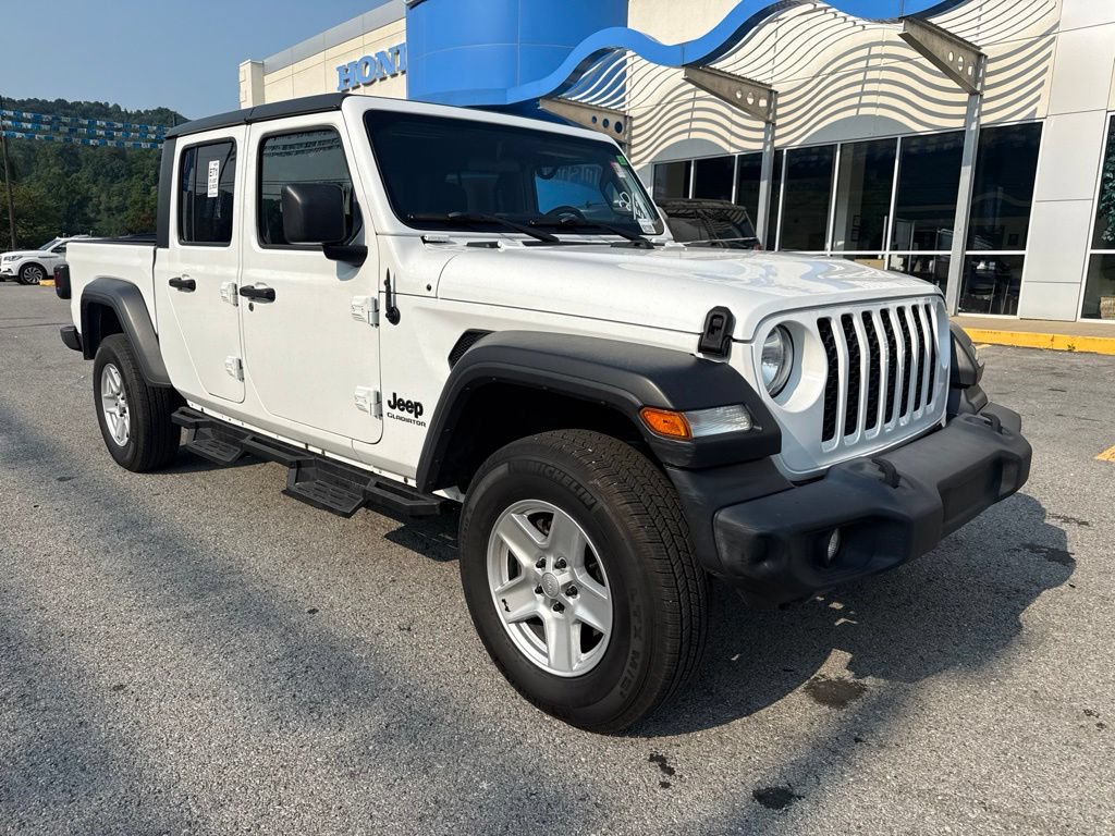 Used 2020 Jeep Gladiator Sport w/ Quick Order Package 24S AWD/4WD image 3
