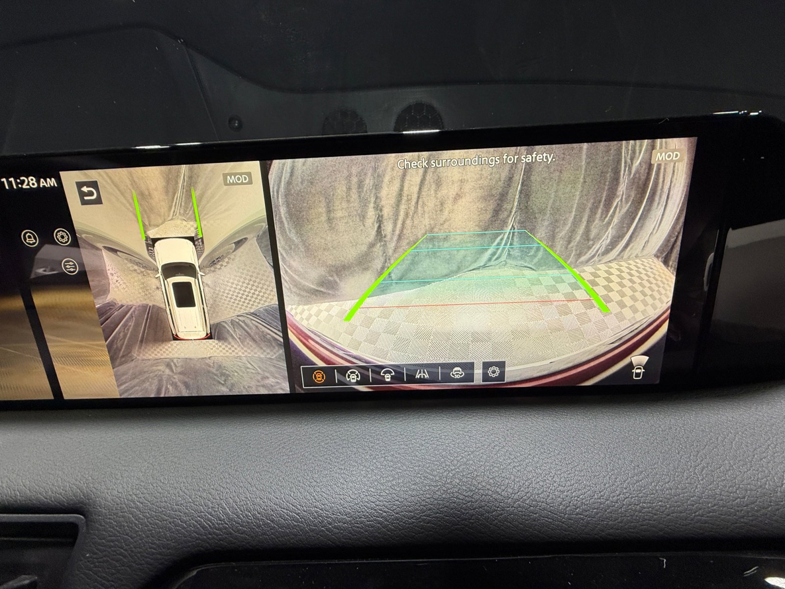 Certified 2025 Nissan Armada PRO-4X image 29