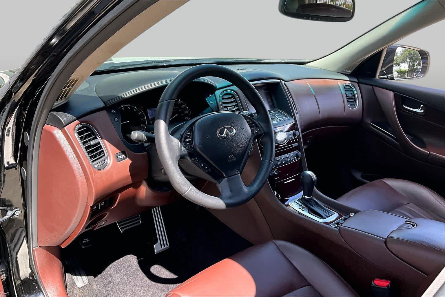 Used 2017 INFINITI QX50 2WD w/ Technology Package image 18