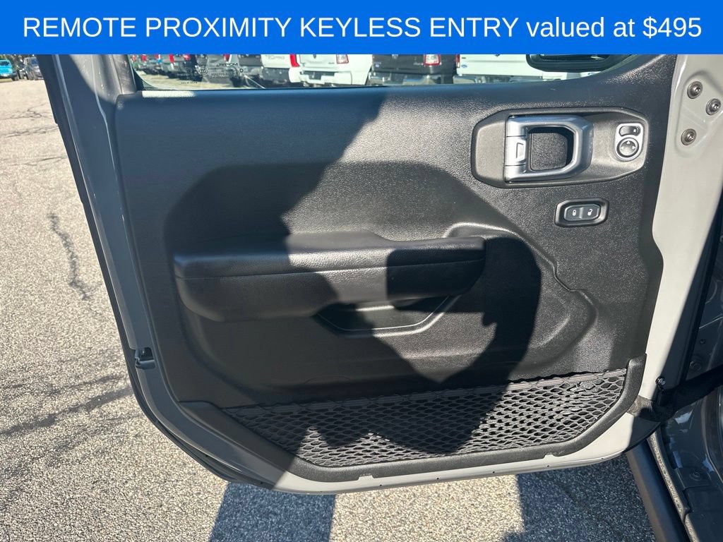 Used 2020 Jeep Gladiator Rubicon AWD/4WD image 14