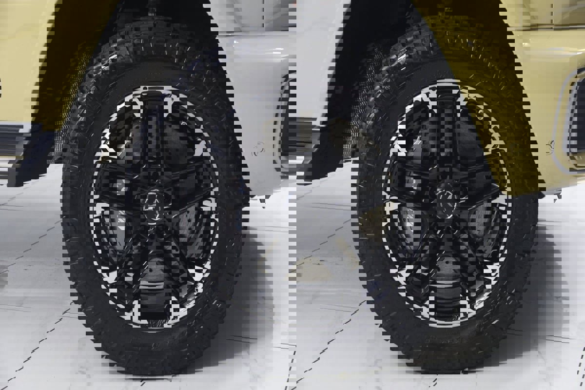 Used 2025 Mercedes-Benz G 63 AMG 4MATIC image 19