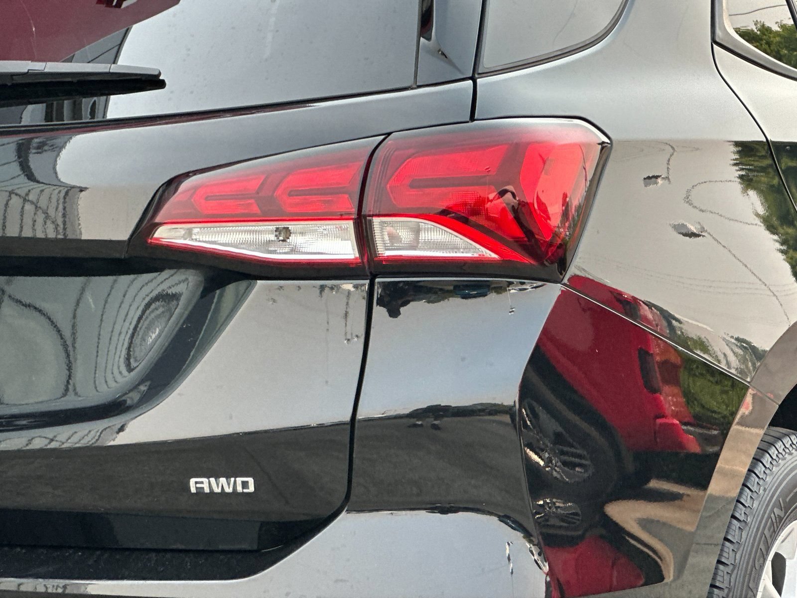 Used 2023 Chevrolet Equinox LS AWD/4WD image 24