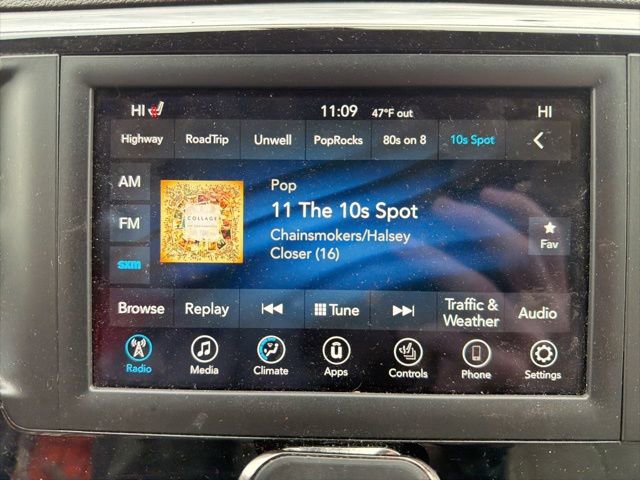 Used 2018 Chrysler Pacifica Touring-L image 23