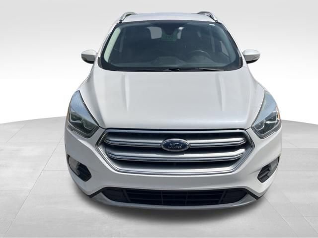 Used 2017 Ford Escape Titanium image 2