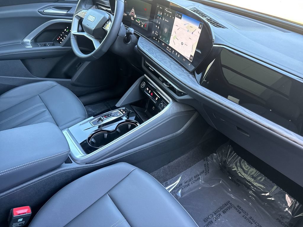Certified 2025 Audi Q5 Premium w/ Premium Plus AWD/4WD image 22