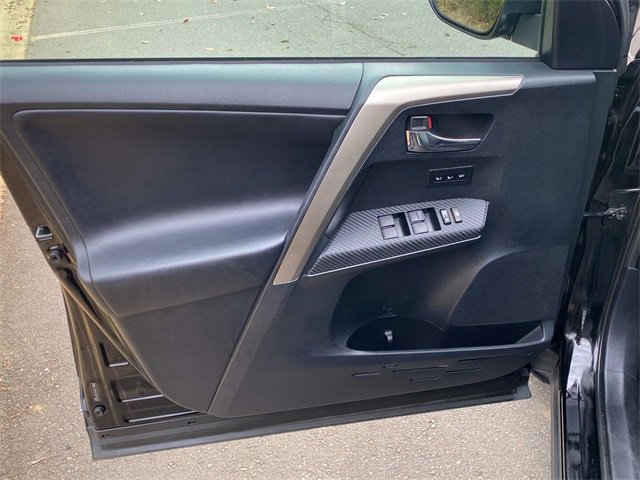 Used 2013 Toyota RAV4 Limited image 12