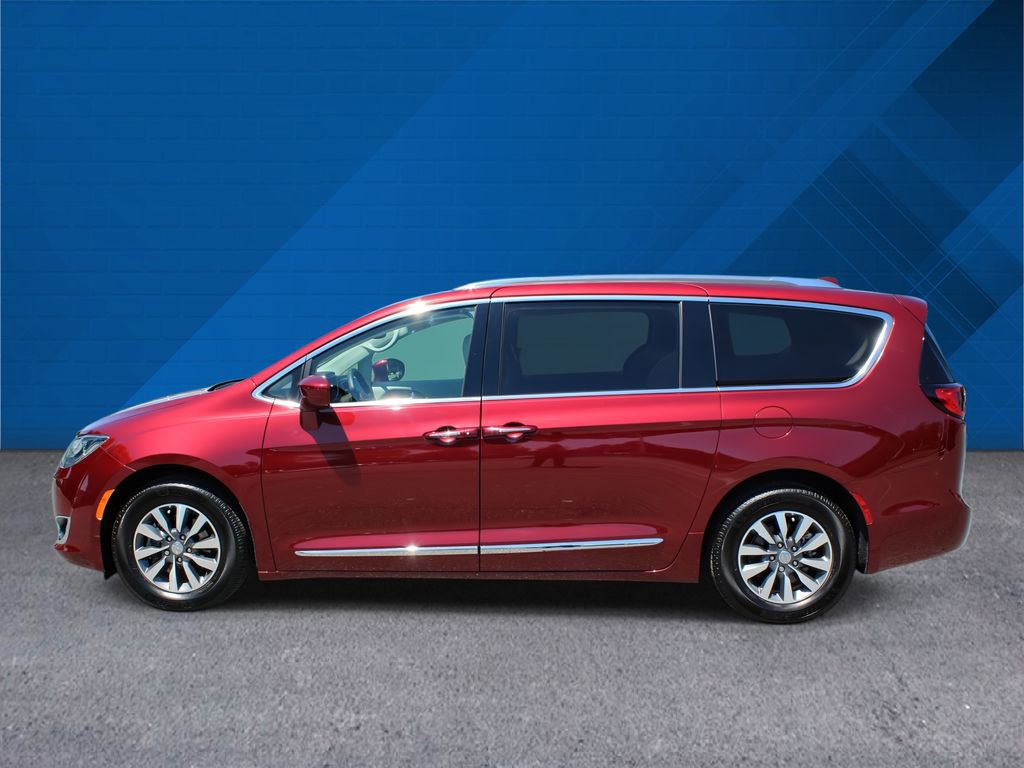 Used 2020 Chrysler Pacifica Touring-L Plus FWD image 6