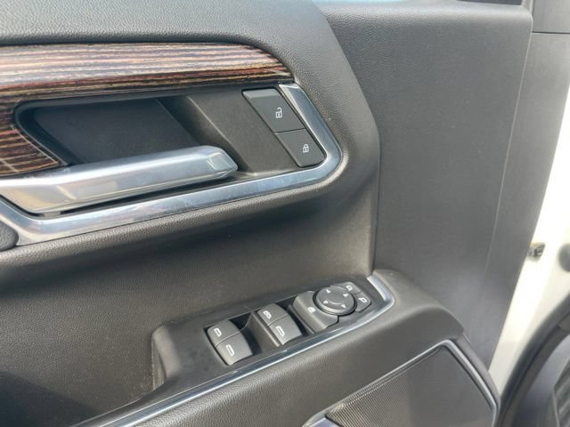 Used 2022 GMC Sierra 1500 Elevation w/ LPO, Elevation Black Package AWD/4WD image 17