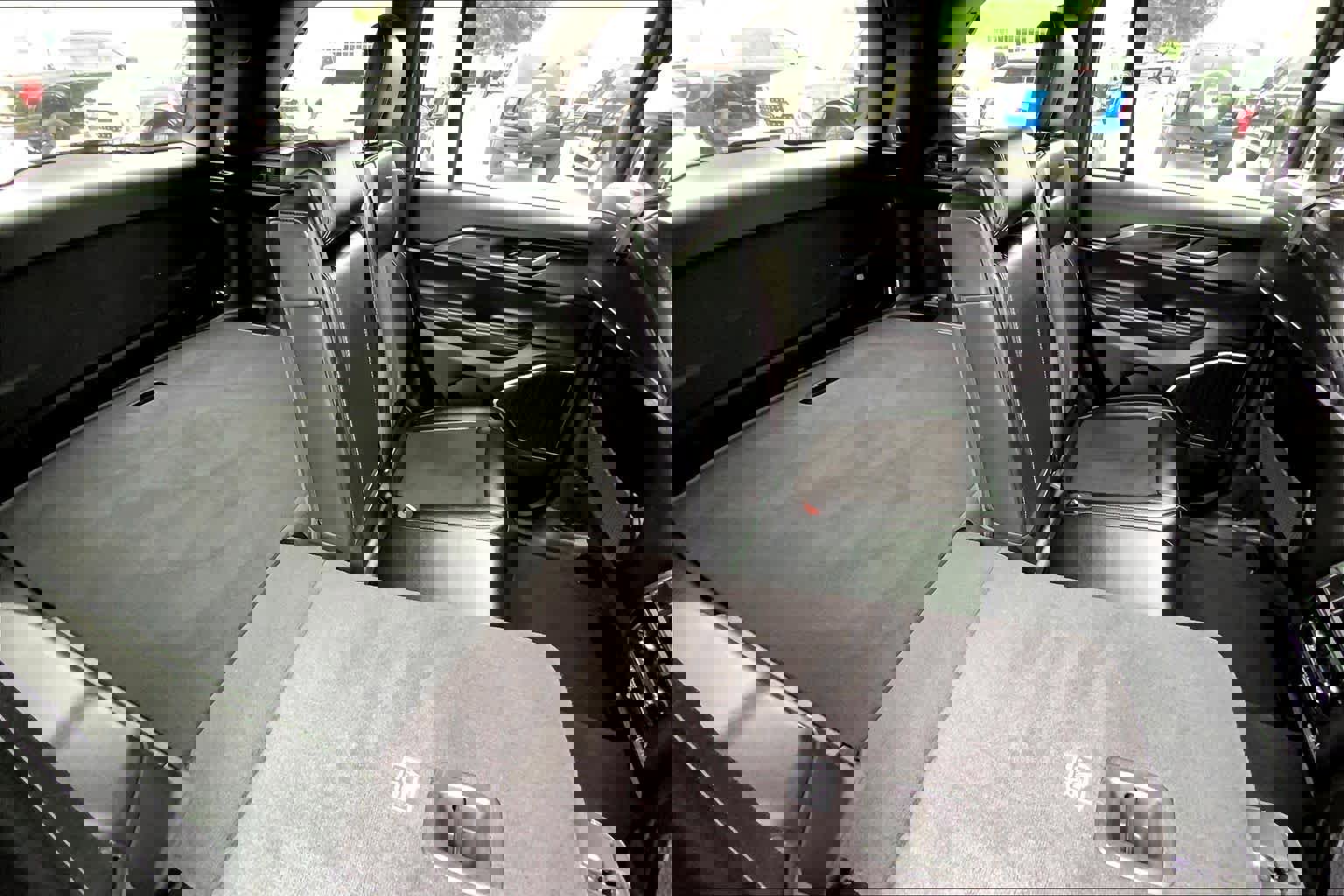 Used 2022 Jeep Grand Cherokee Altitude AWD/4WD image 18